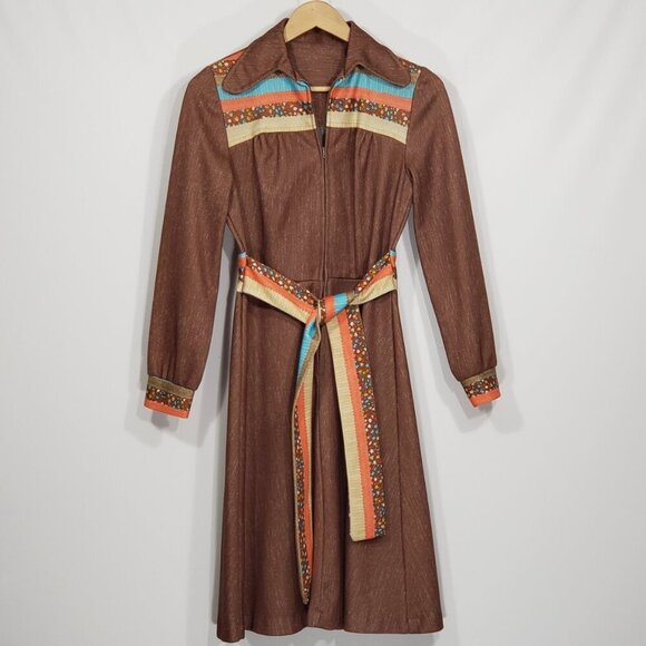 Dresses & Skirts - Unbranded  Vintage Zipfront Belted Dress  Vintage Size 10  - see measurements